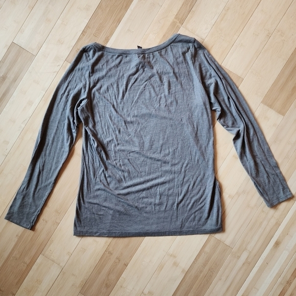 Next Level "Beware I Bite" Long Sleeve Graphic Tee 2XL Plus Size Grey Soft EUC - Picture 2 of 6